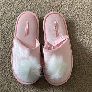 Victoria’s Secret pompom slippers (pink)